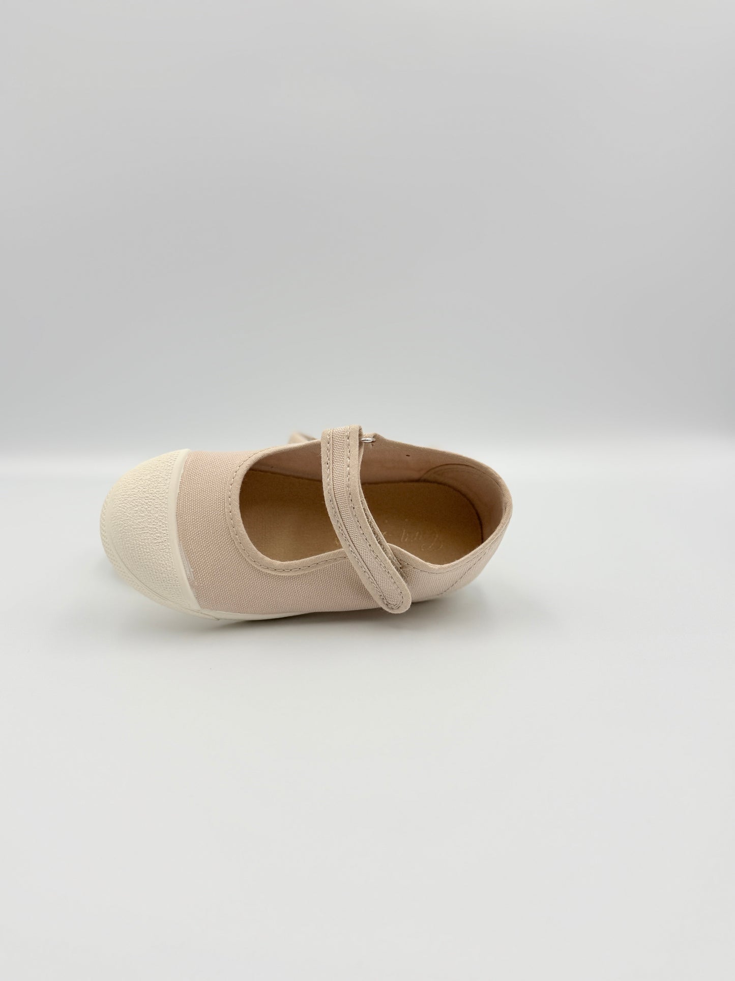 Mary Jane 'Cap Toe' Sand