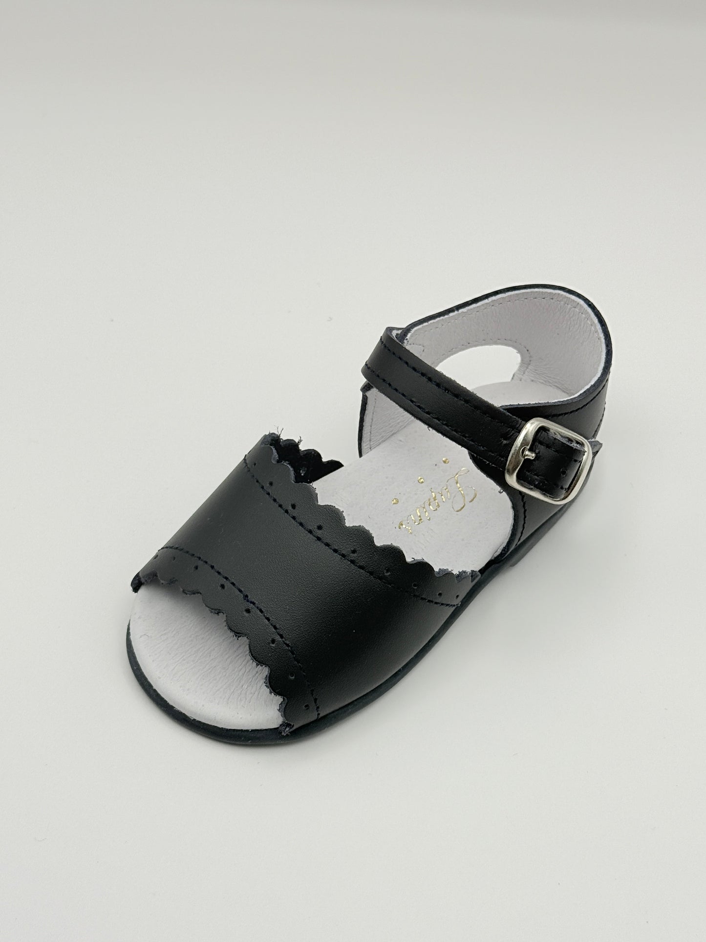 Sandal Scallop Navy