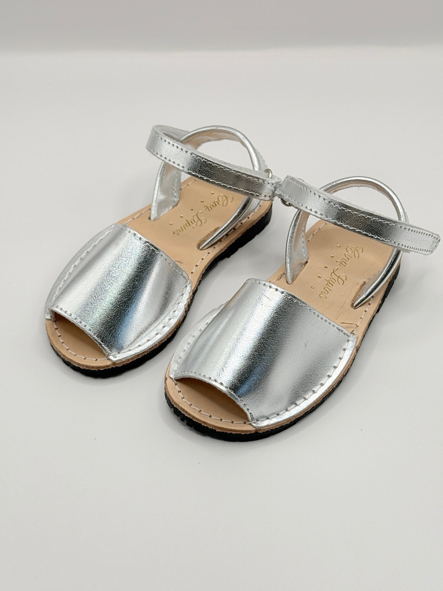 Avarca Metallic Silver