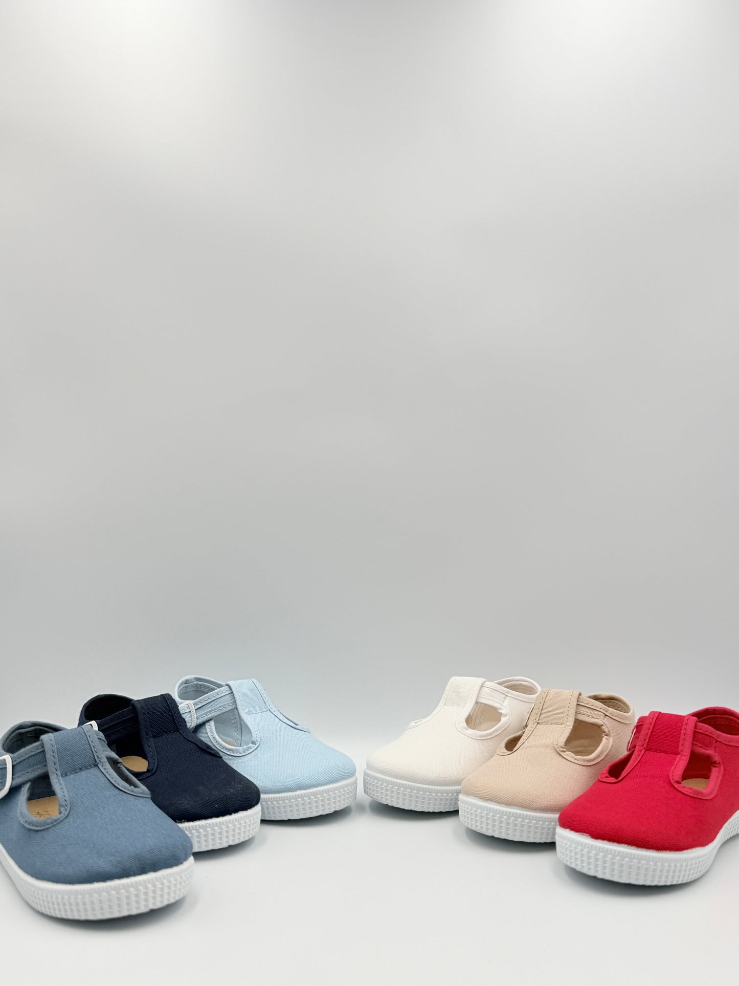 T- Strap 'Naia' Navy