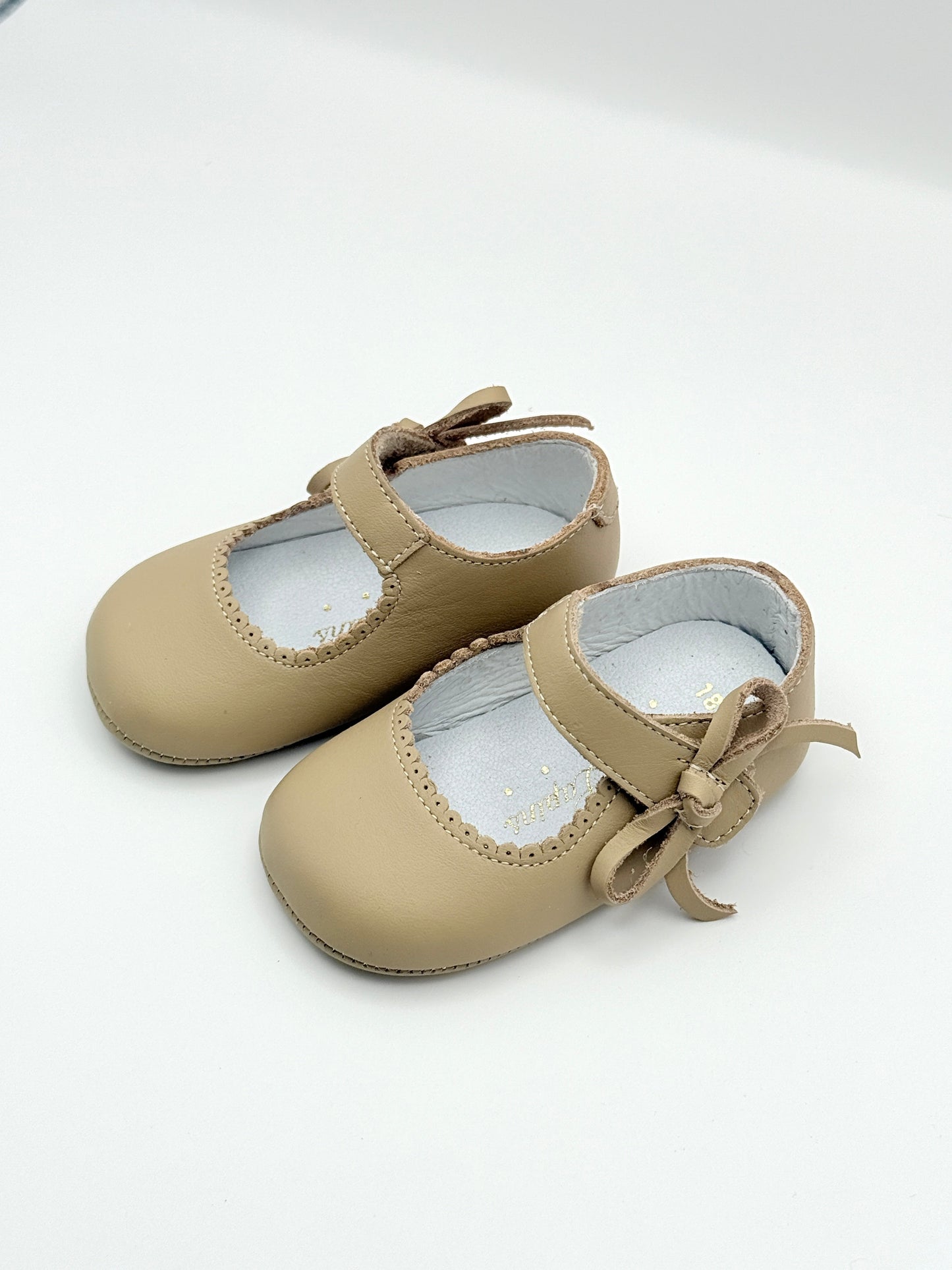 Crib Shoe Mary Jane Bow Sand
