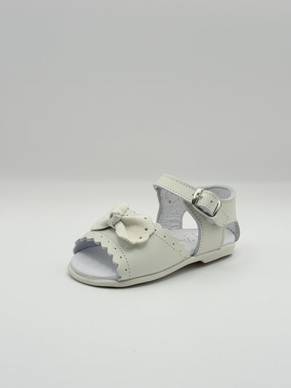 Sandal Scalloped Bow Porcelain