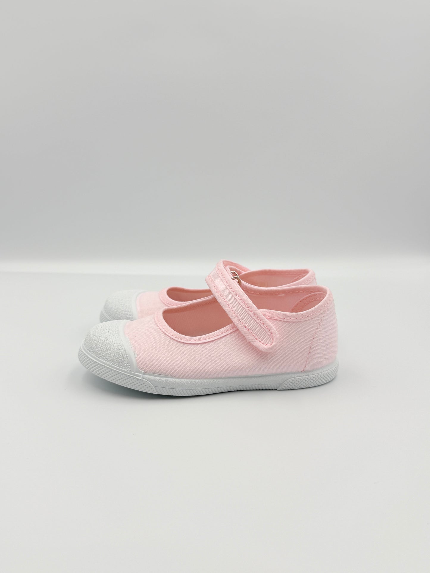 Mary Jane 'Cap Toe' Pink