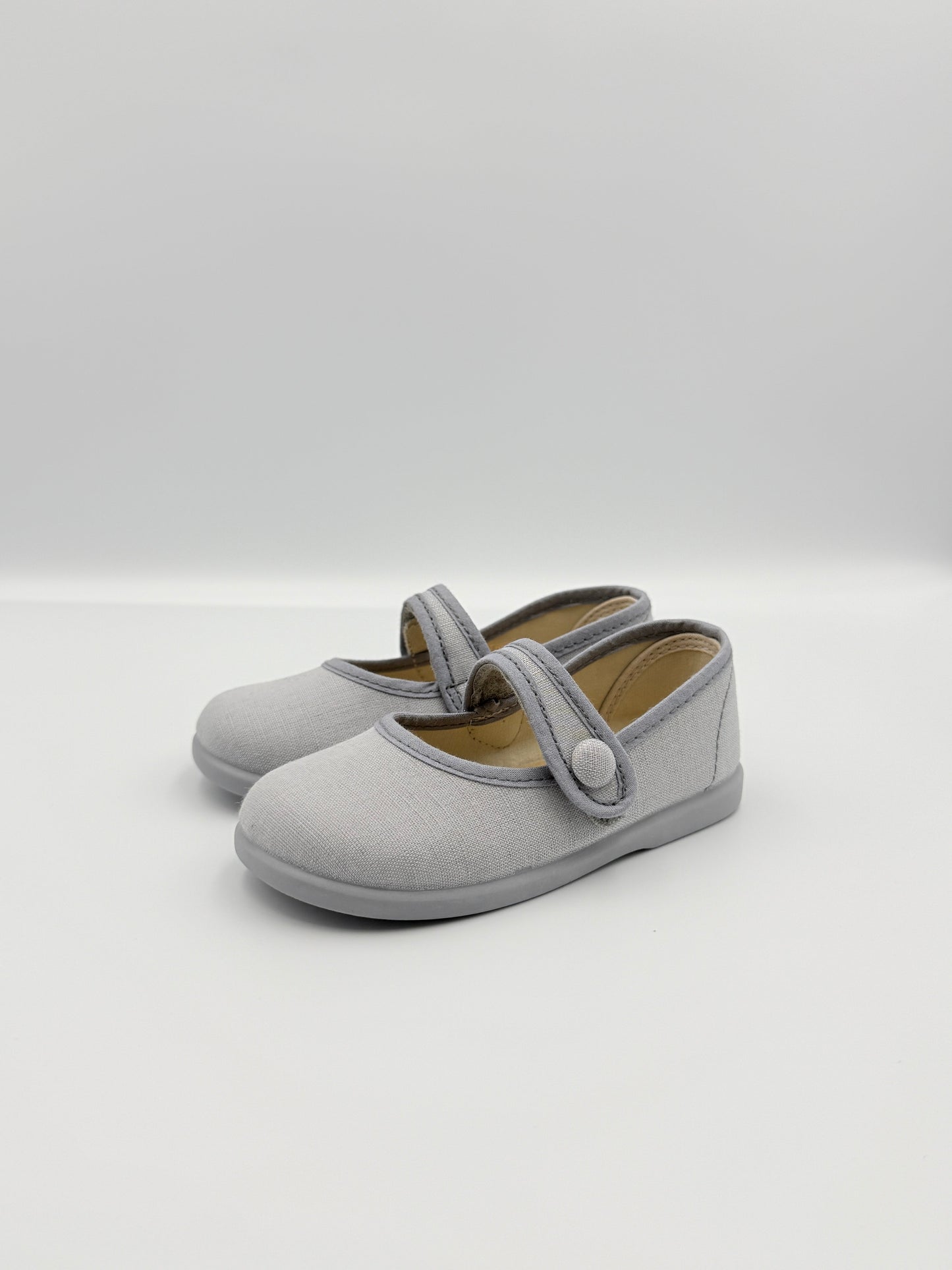 Mary Jane 'Linus Linen' Grey