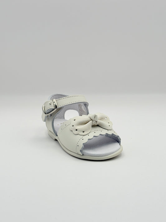 Sandal Scalloped Bow Porcelain