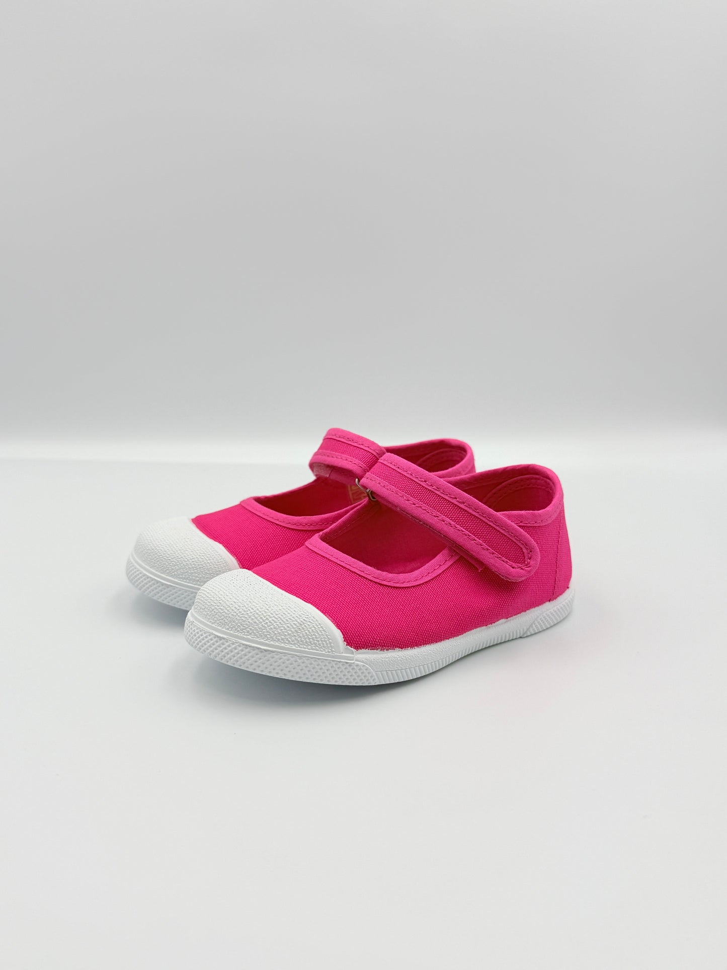 Mary Jane 'Cap Toe' Fuchsia