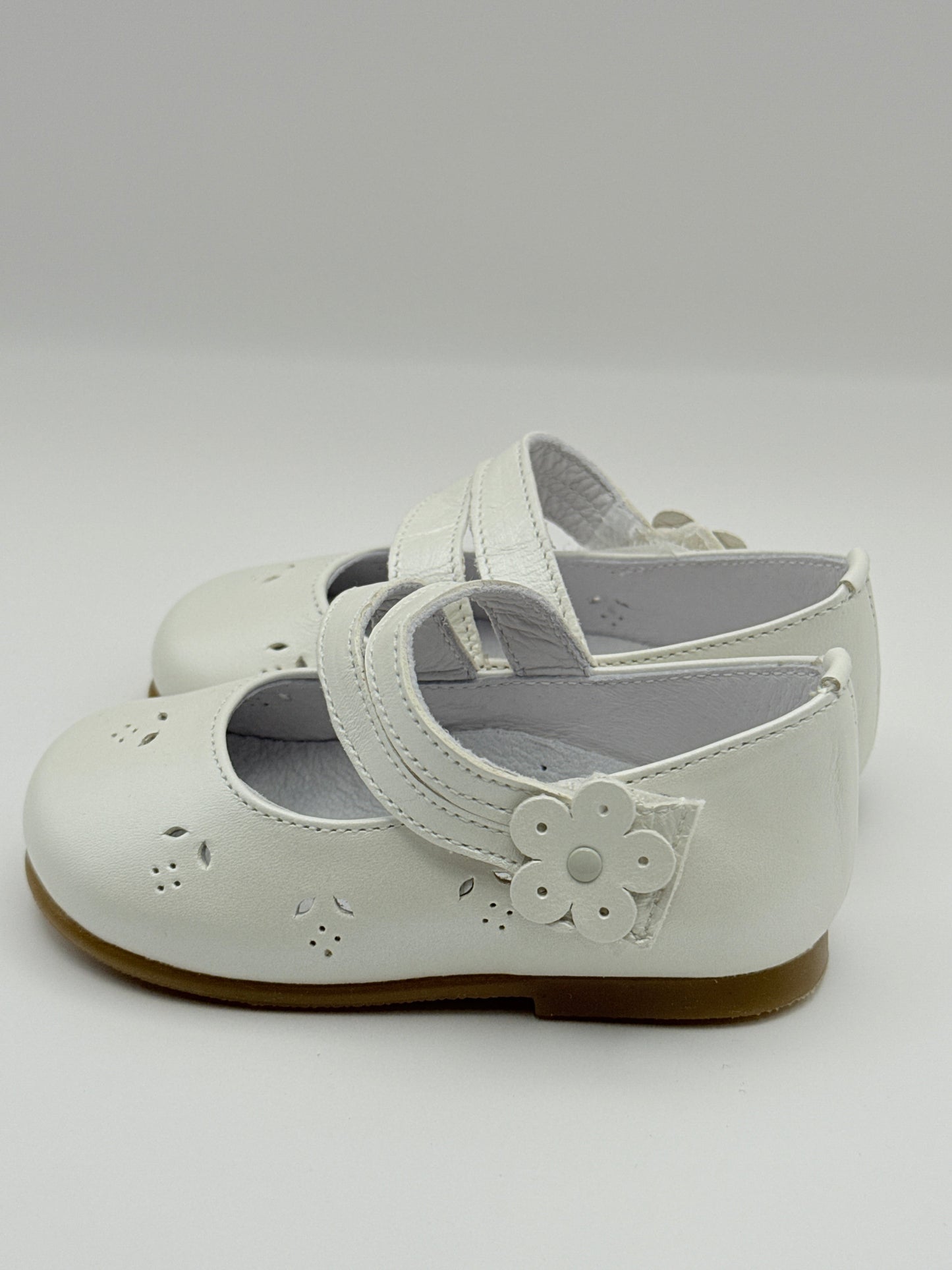 Mary Jane Flower Pearl