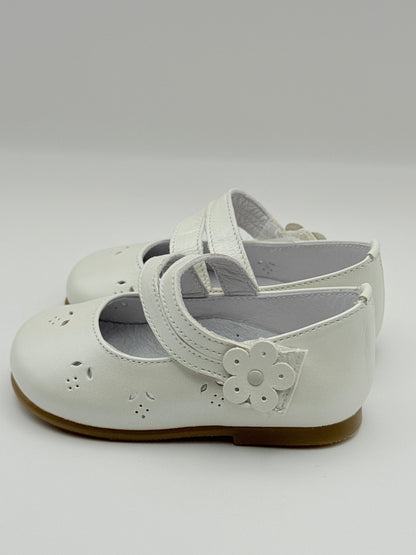 Mary Jane Flower Pearl