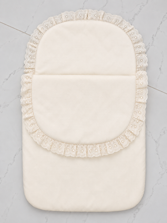 Baby Nest 'Cream Frill'