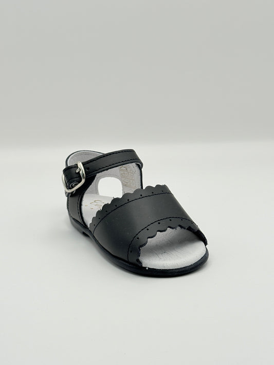 Sandal Scallop Navy