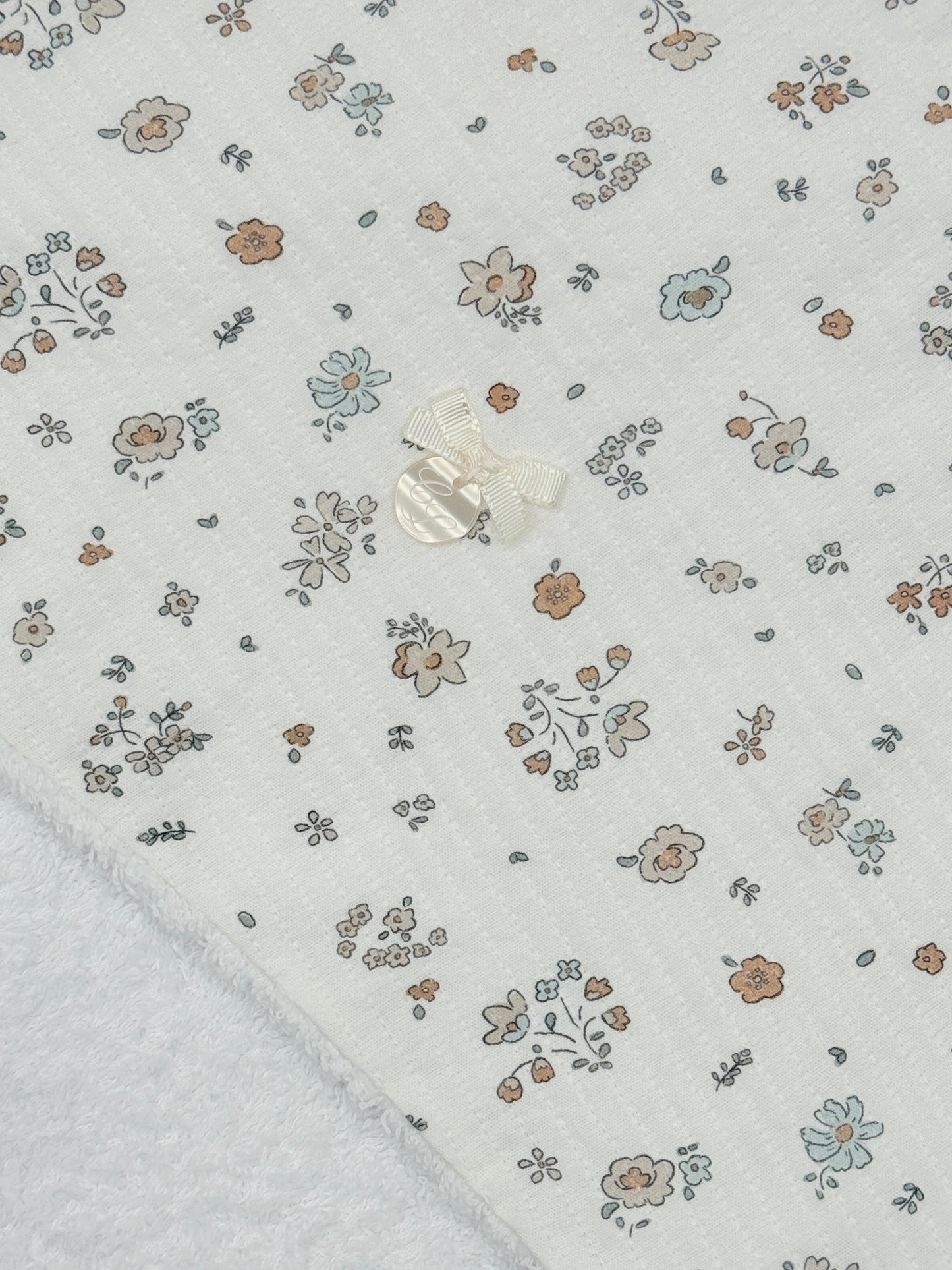 Hooded Towel XL Celia Flowers