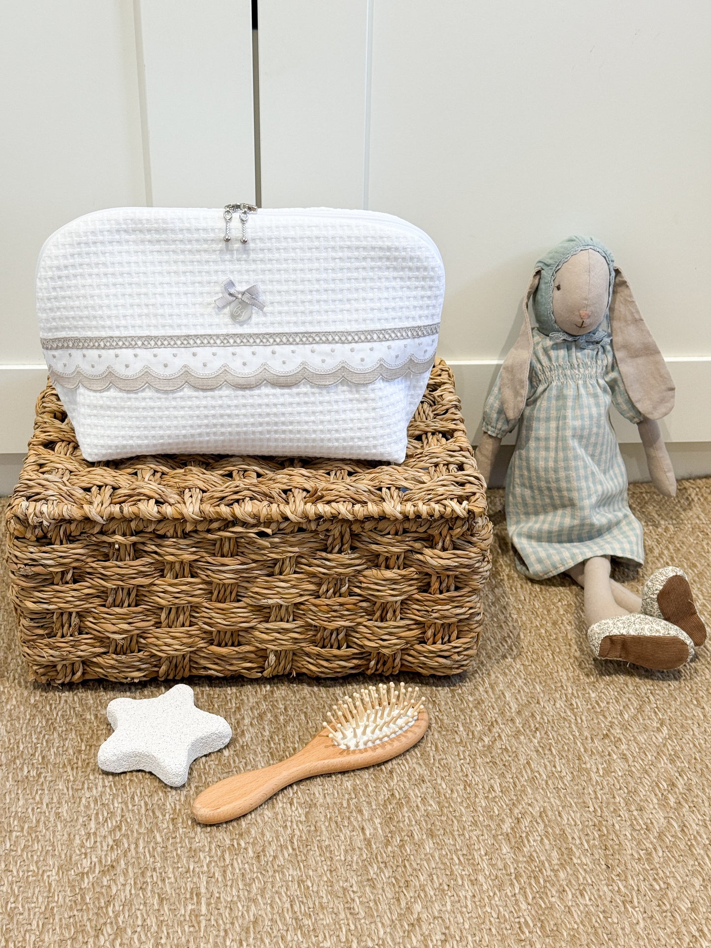Toiletry Bag Dots