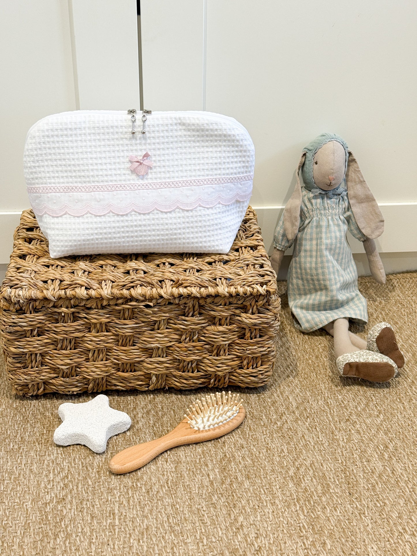 Toiletry Bag Dots