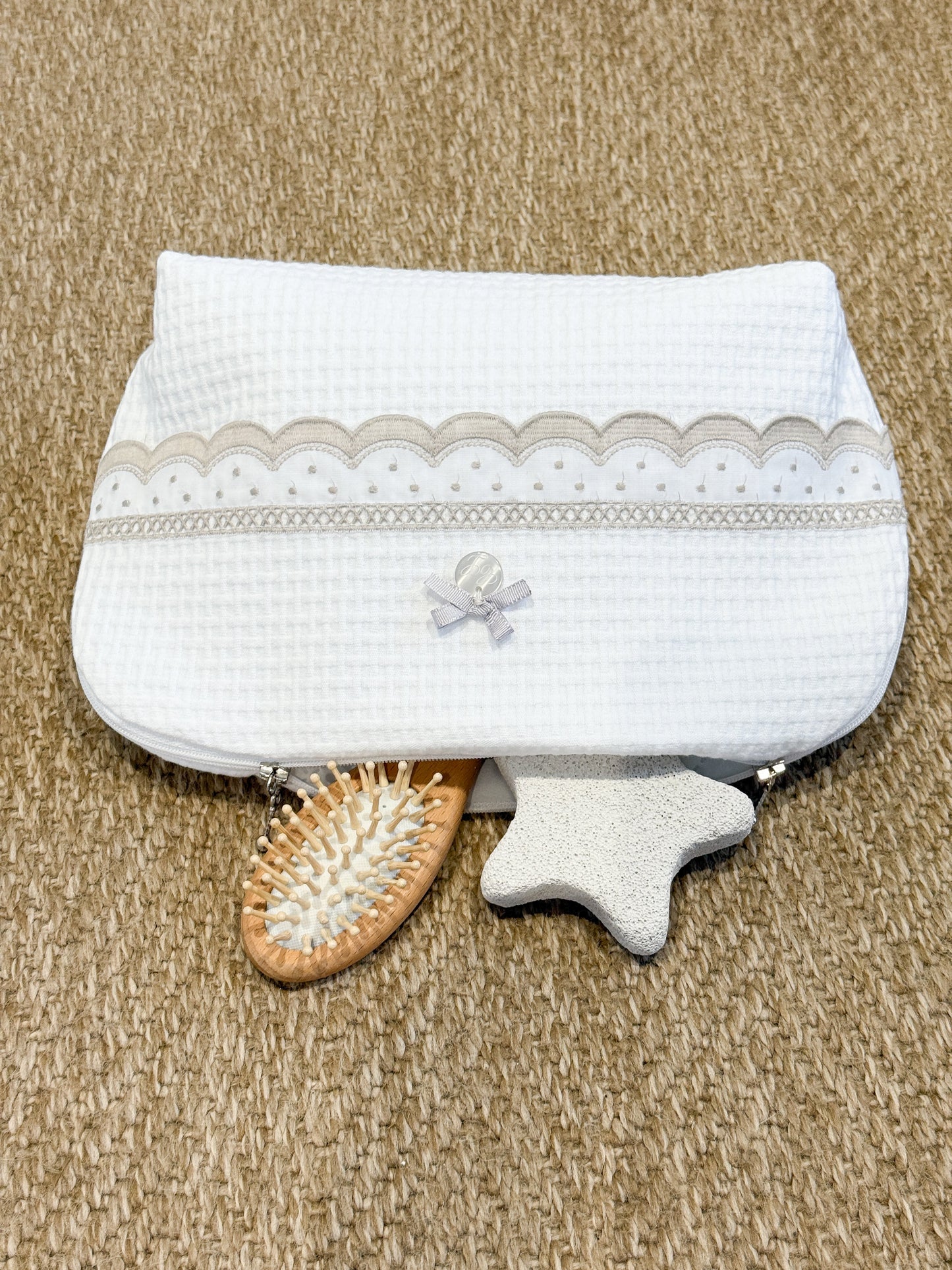Toiletry Bag Dots