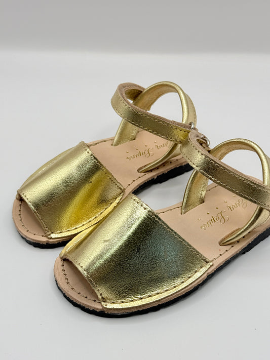 Avarca Metallic Gold