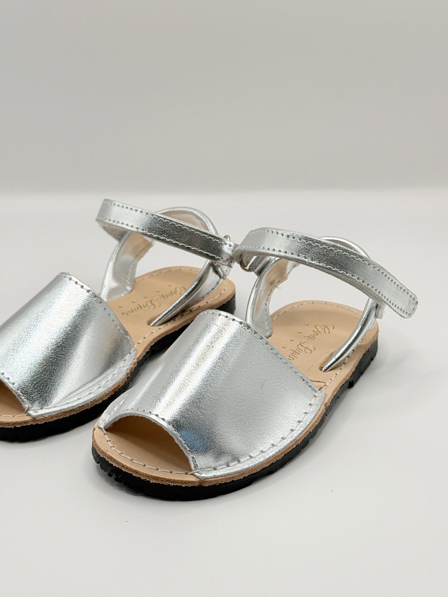 Avarca Metallic Silver