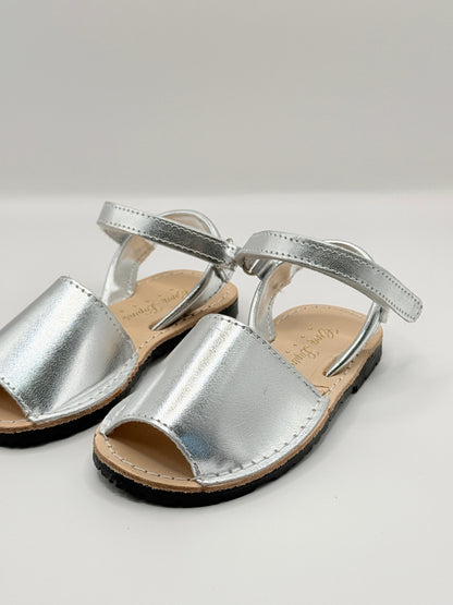 Avarca Metallic Silver
