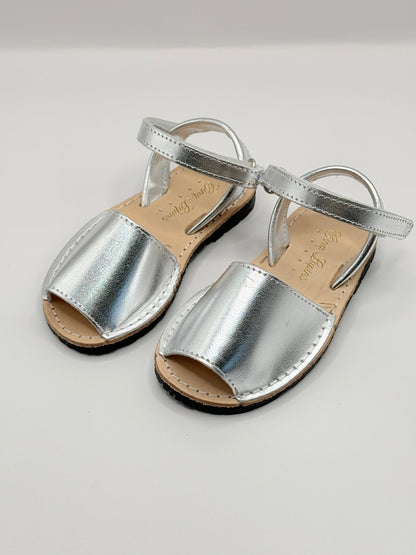 Avarca Metallic Silver