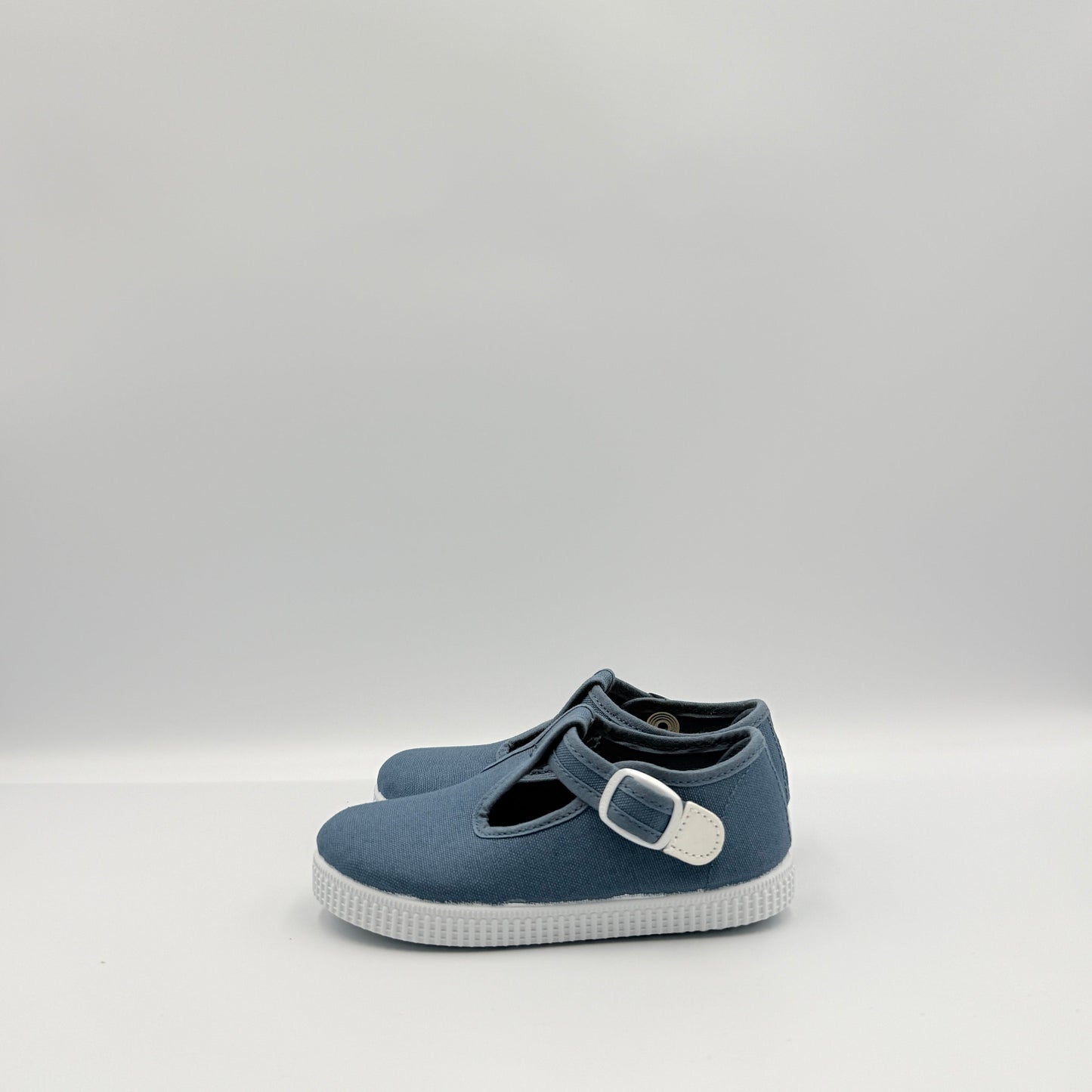 T- Strap 'Naia' Navy