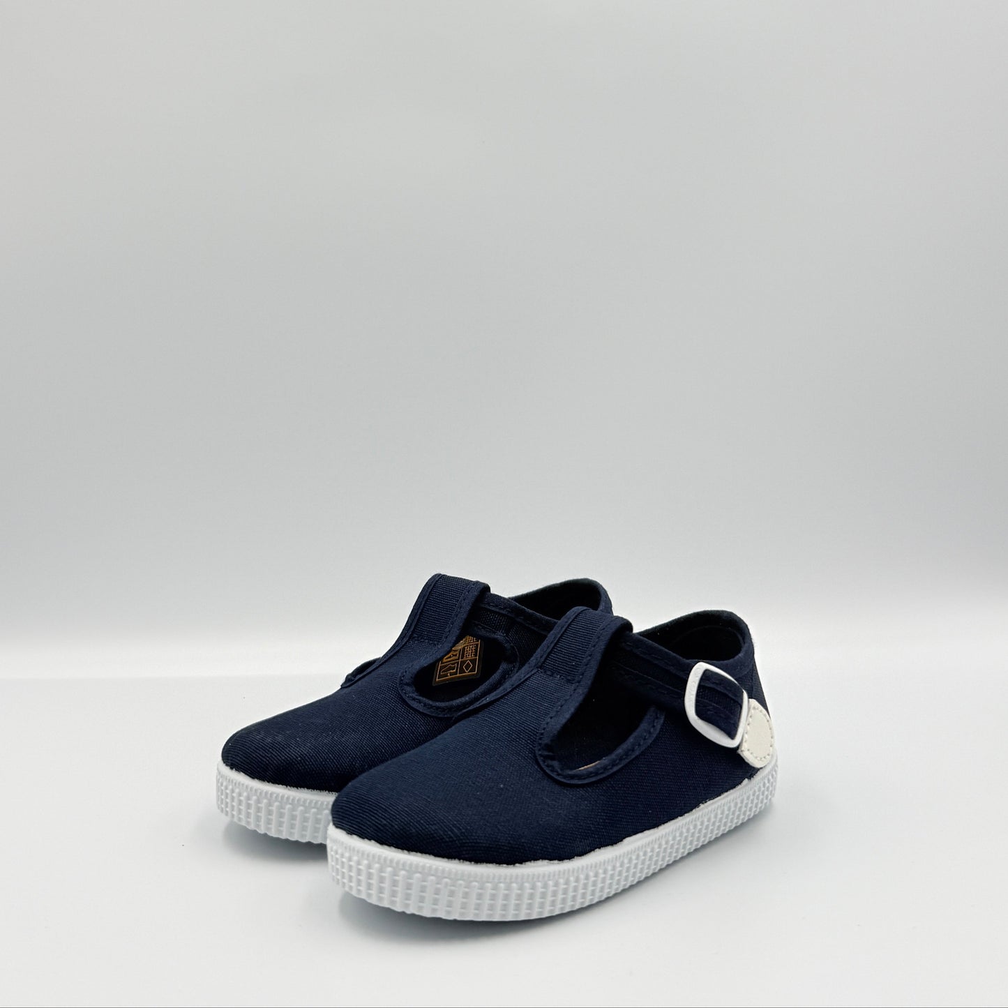 T- Strap 'Naia' Marino
