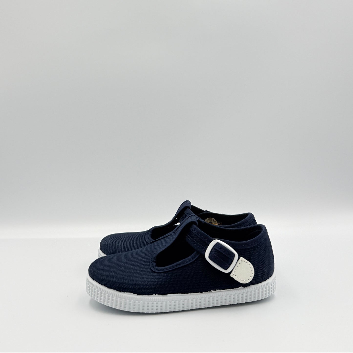 T- Strap 'Naia' Marino