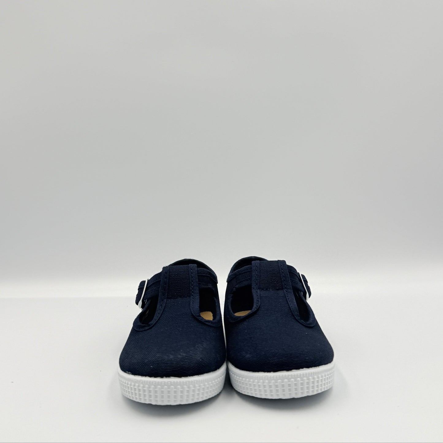 T- Strap 'Naia' Marino