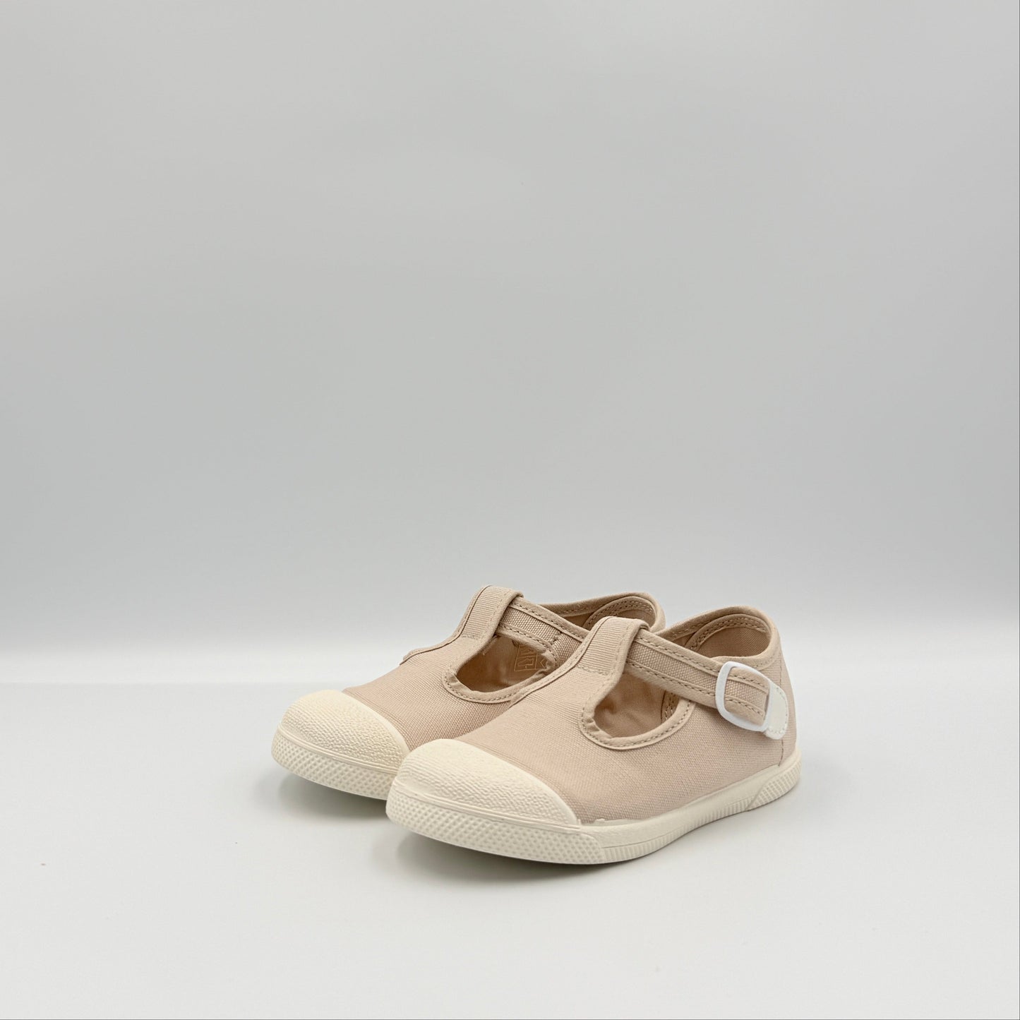 T- Strap ''Cap Toe' Sand